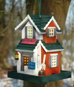 Dobar® Wildlife Vogelhaus Restaurant Inkl. Ständer, Rot/grün, Ca. B23/H100/T18 Cm 8 Dobar® Wildlife Vogelhaus Restaurant Inkl. Ständer, Rot/grün, Ca. B23/H100/T18 Cm -Garten Werk Zone 6689608 WE MO 001 DobarWVWesternVogelhausRestaurant