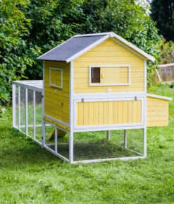Dehner Hühnerstall Happy Farm Miami, Gelb, Ca. B337/H158,5/T145,8 Cm 14 Dehner Hühnerstall Happy Farm Miami, Gelb, Ca. B337/H158,5/T145,8 Cm -Garten Werk Zone 6897169 WE MO 002 DehnerMarkenqualitaetHuehnerstallMiami