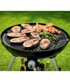 CADAC Gasgrill Carri Chef 50, Inkl. BBQ/Plancha-Platte 20 CADAC Gasgrill Carri Chef 50, Inkl. BBQ/Plancha-Platte -Garten Werk Zone 6961593 WE MO 004 CadacGasgrillCarriChef50BBQ2PlanchaDome